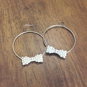 Bow hoop earrings